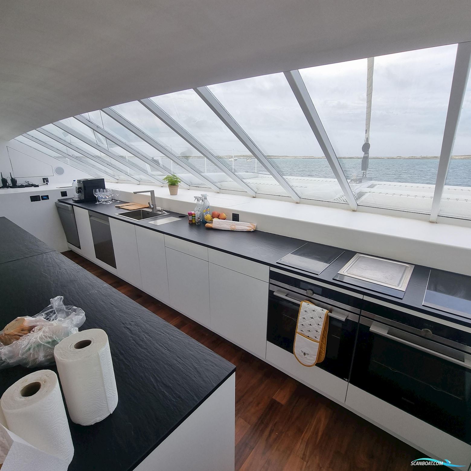 Custom 22m Catamaran