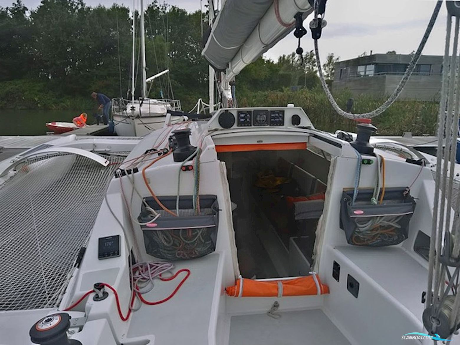 Farrier F34-R folding trimaran