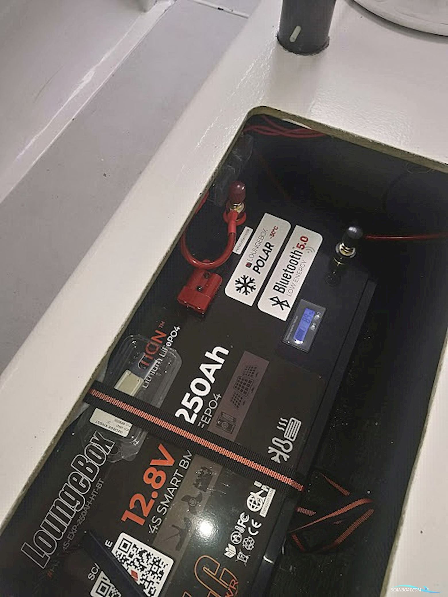 Farrier F34-R folding trimaran