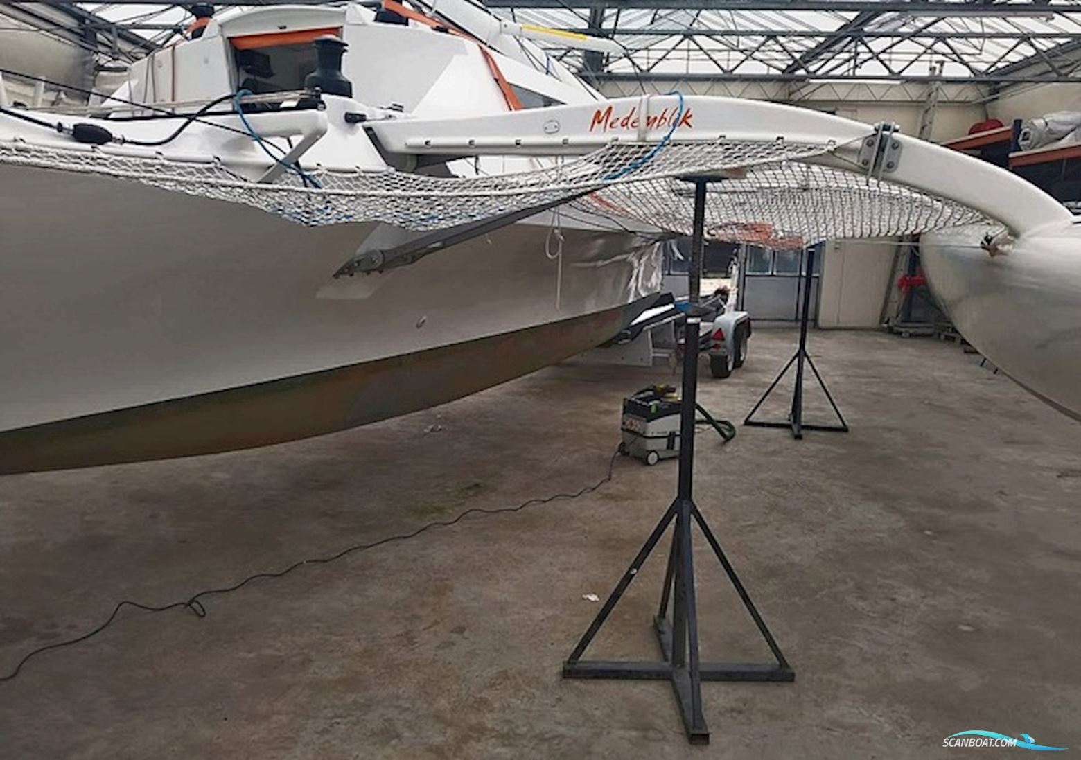 Farrier F34-R folding trimaran