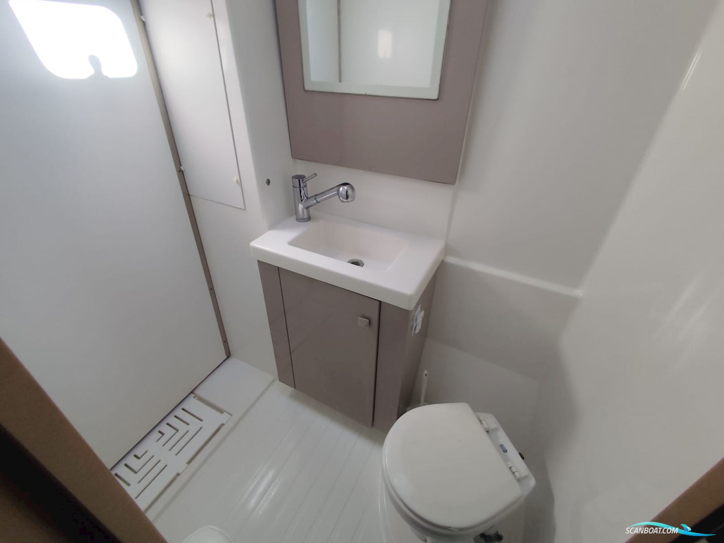Fountaine Pajot Astrea 42 Quatuor