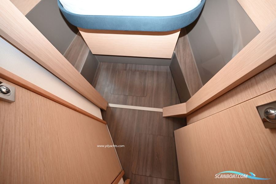 Fountaine Pajot Astrea 42