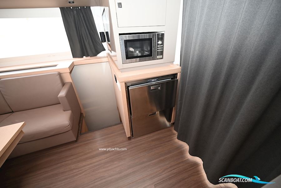 Fountaine Pajot Astrea 42