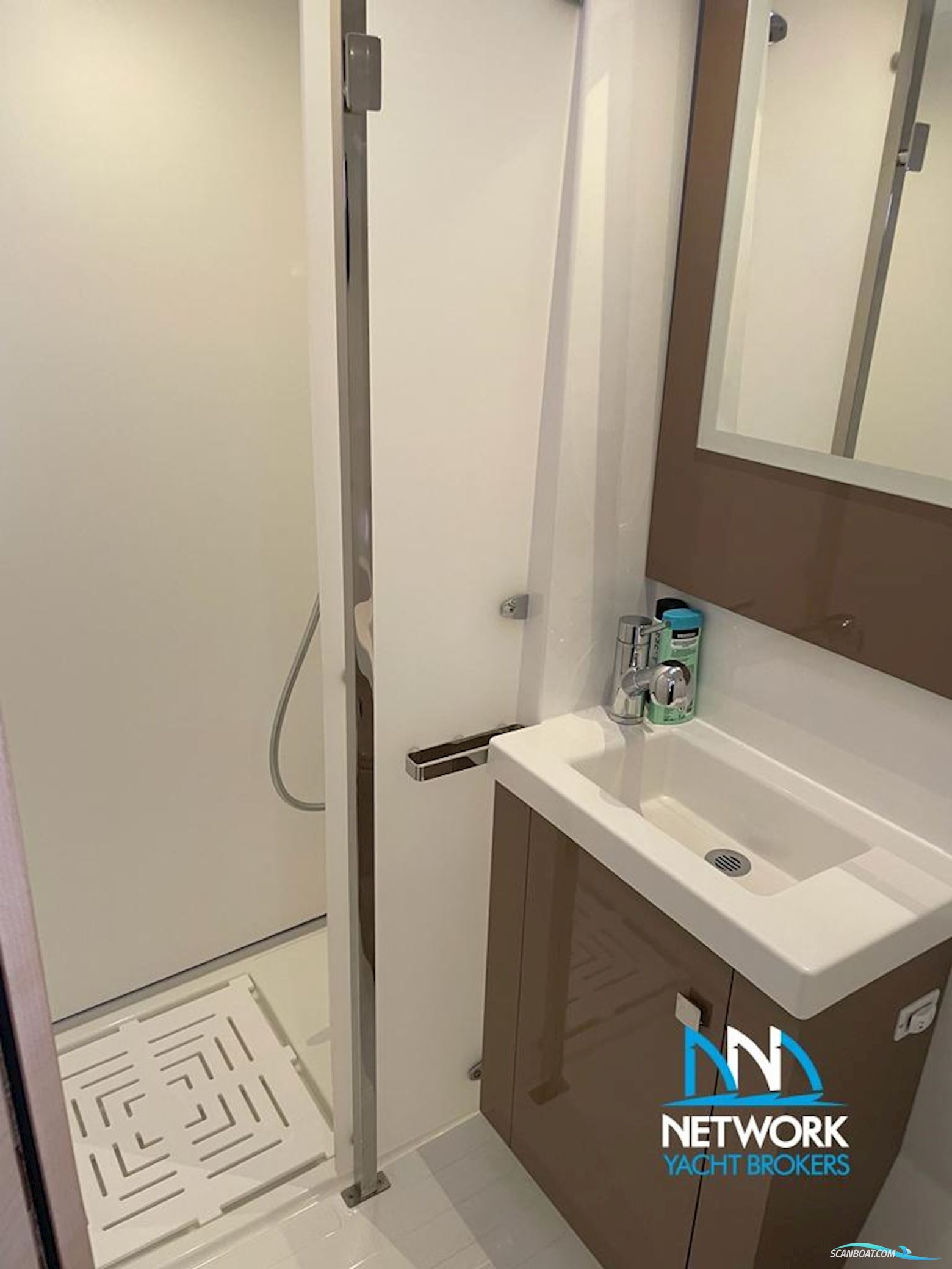 Fountaine Pajot Astrea 42