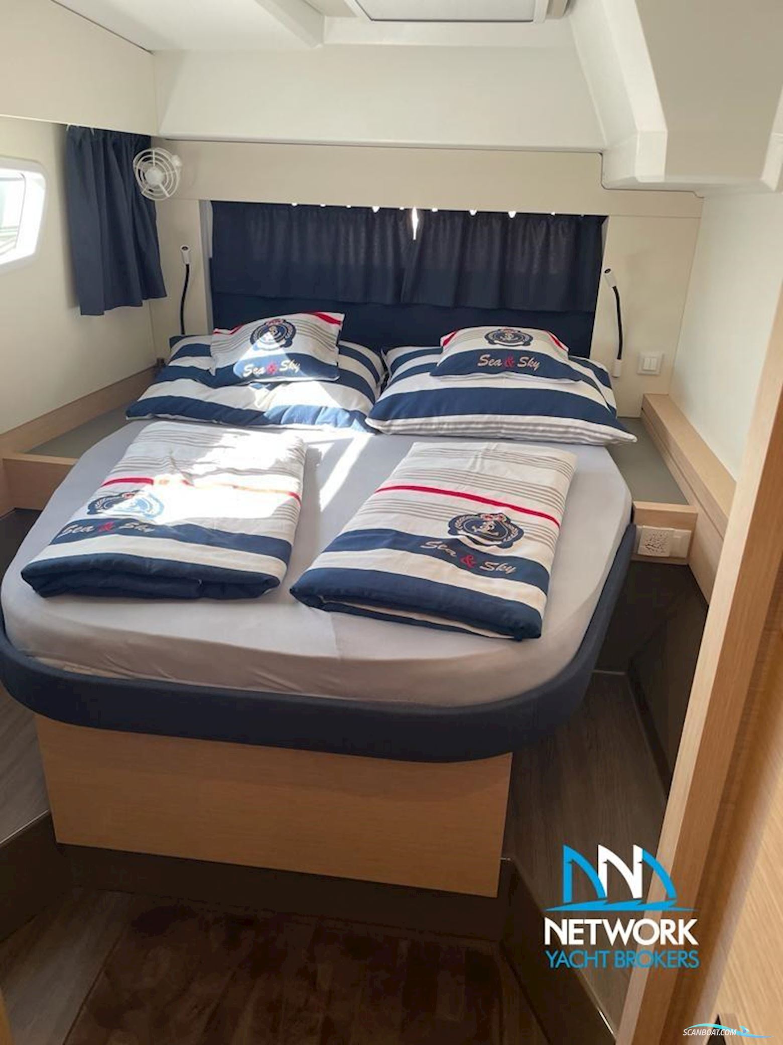 Fountaine Pajot Astrea 42