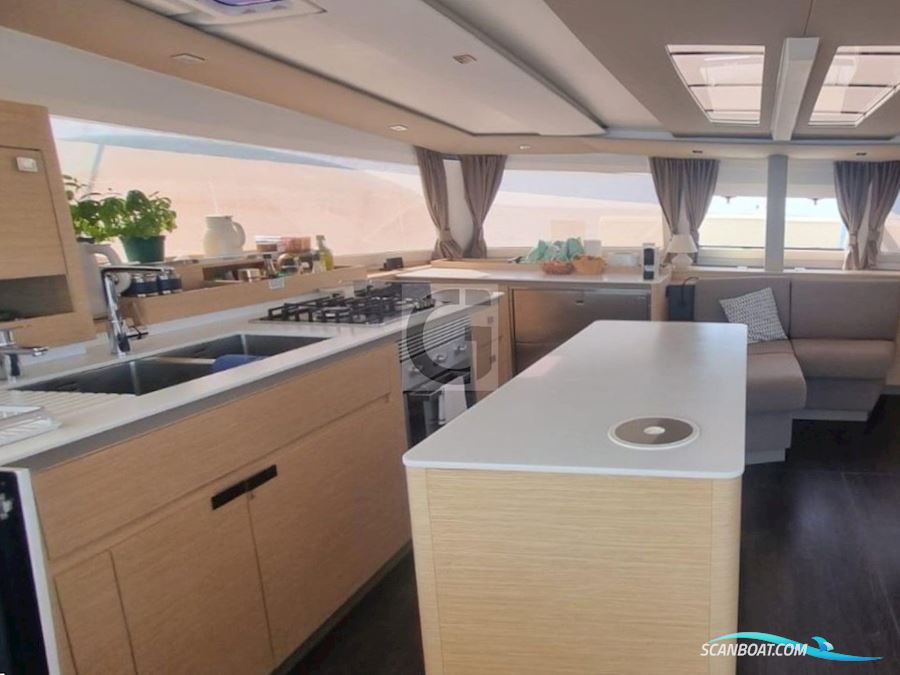 Fountaine Pajot Aura 51