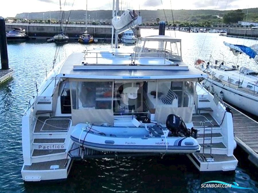 Fountaine Pajot Aura 51