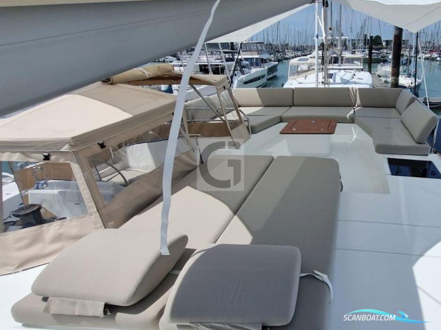 Fountaine Pajot Aura 51