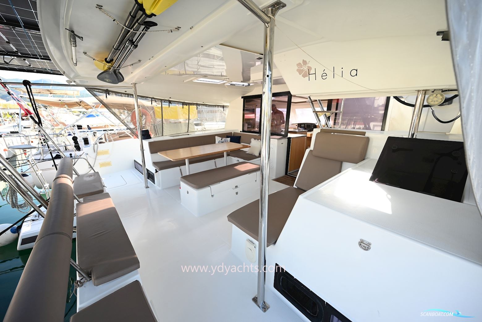 Fountaine Pajot Helia 44