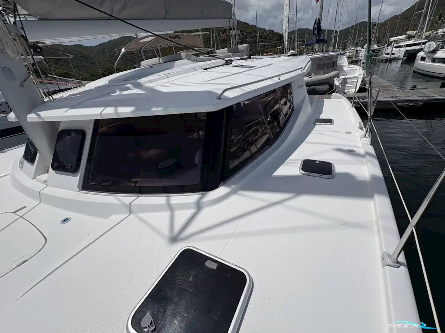 Fountaine Pajot Helia 44