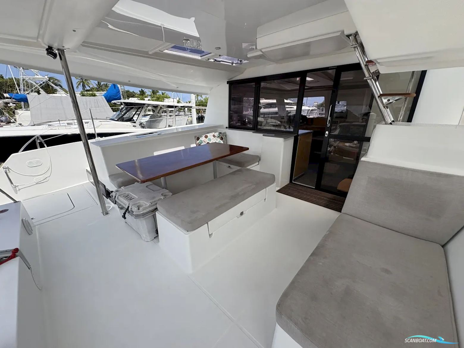 Fountaine Pajot Helia 44