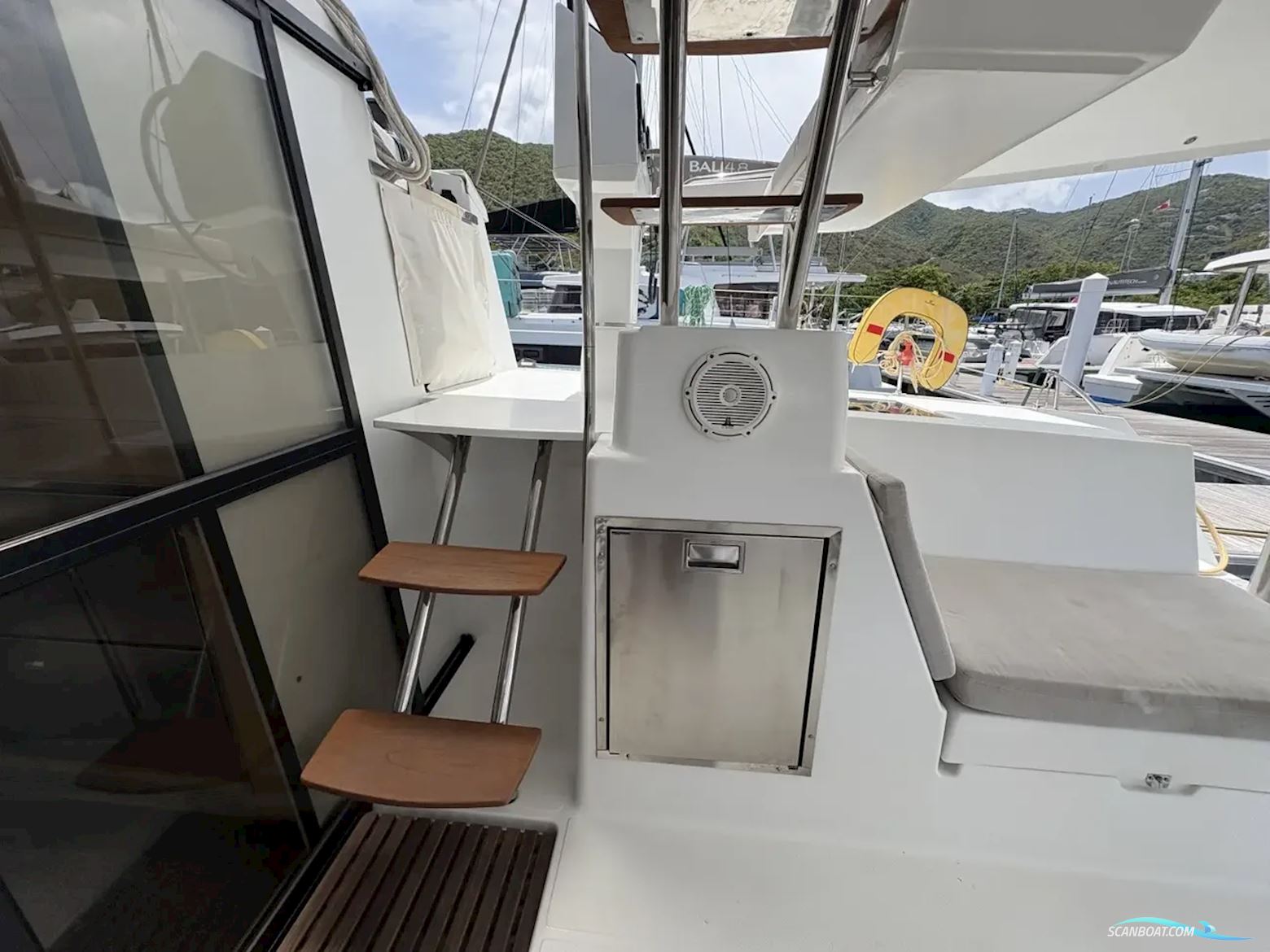 Fountaine Pajot Helia 44