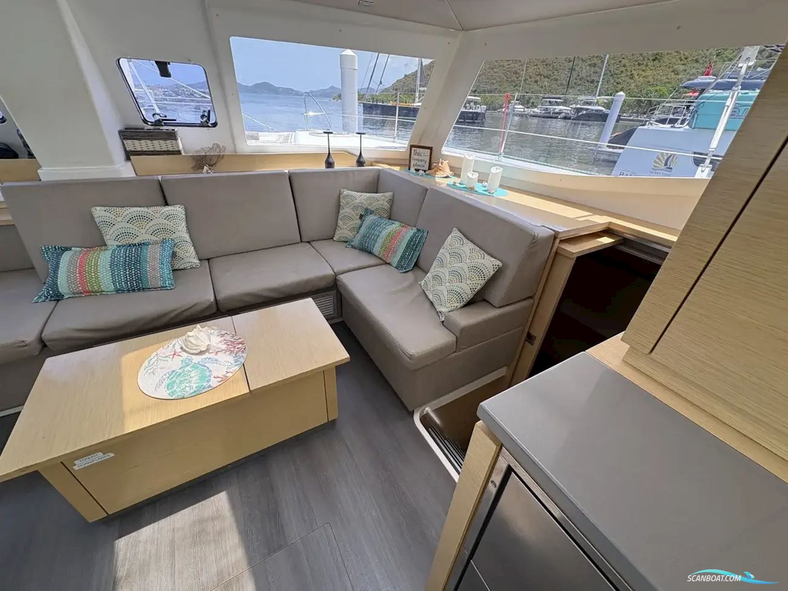 Fountaine Pajot Helia 44