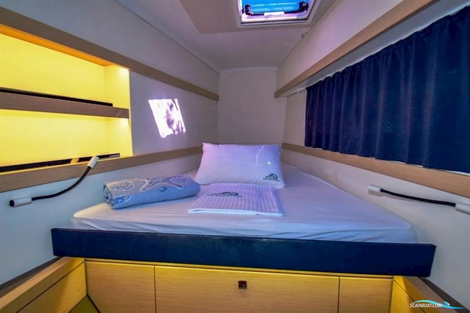 Fountaine Pajot Lucia 40