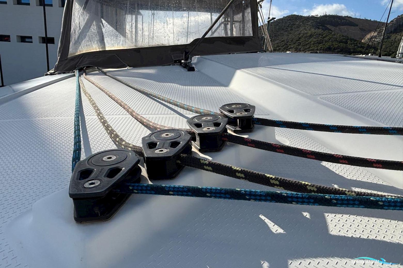 Fountaine Pajot Lucia 40