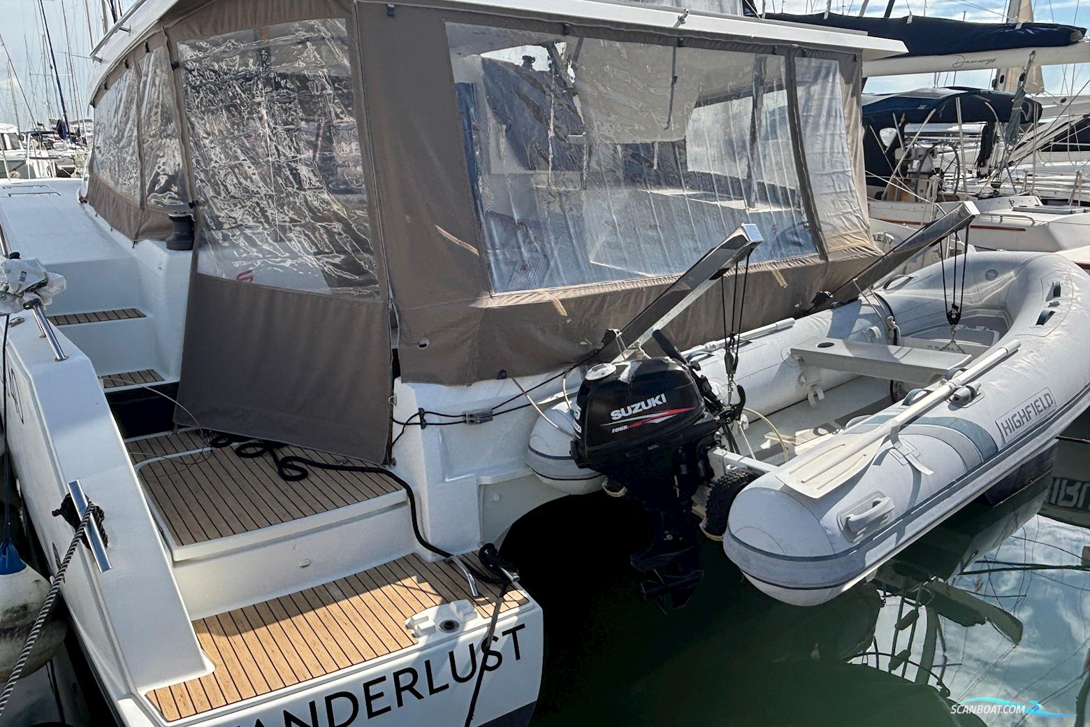 Fountaine Pajot Lucia 40