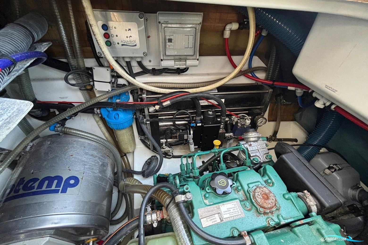 Fountaine Pajot Lucia 40