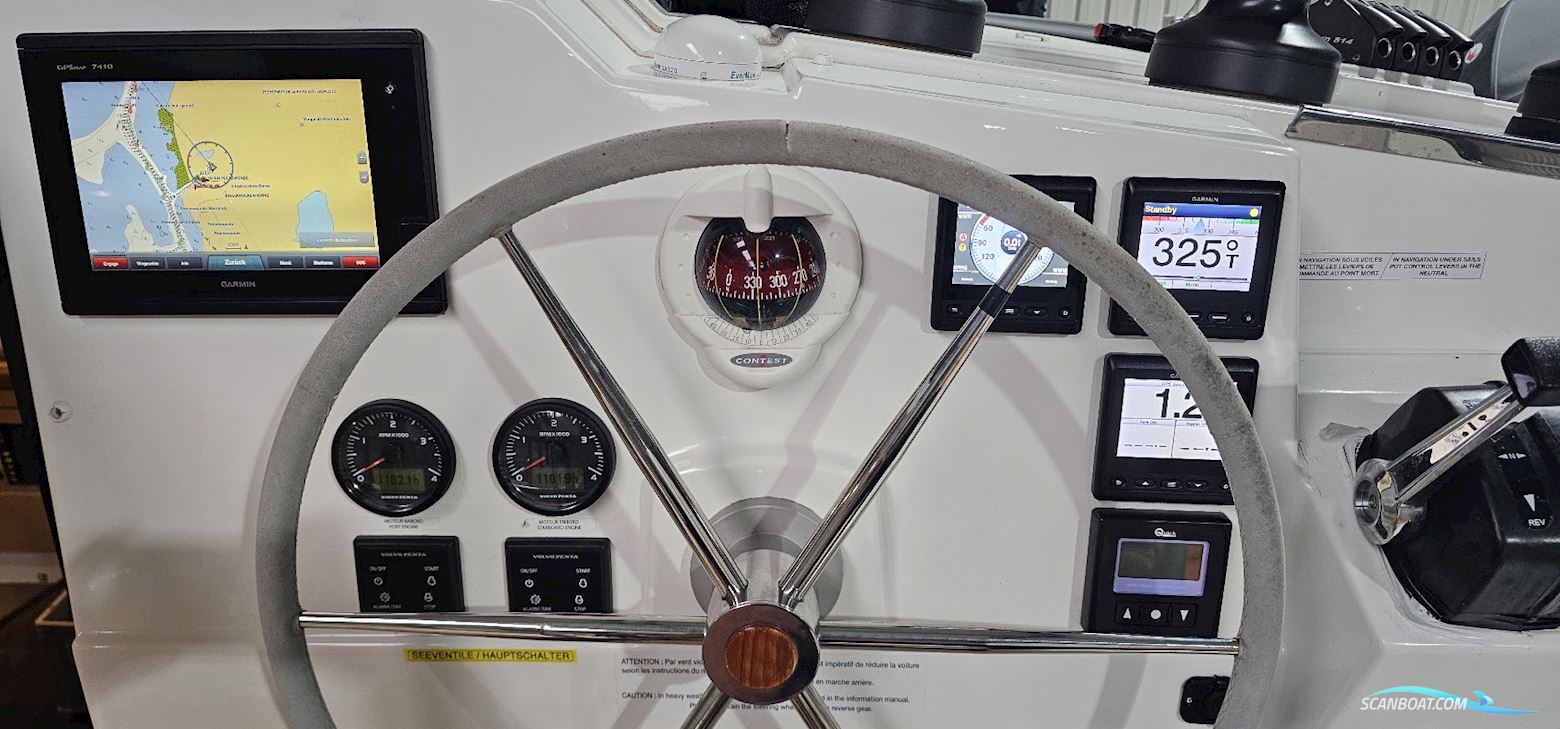 Fountaine Pajot Lucia 40