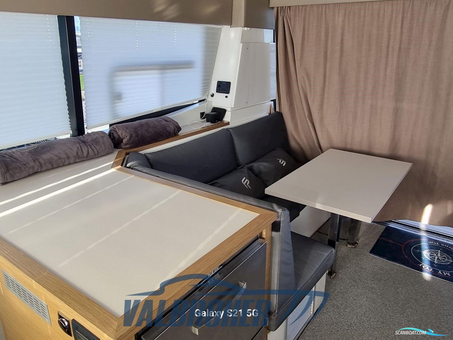 Fountaine Pajot Pajot 37