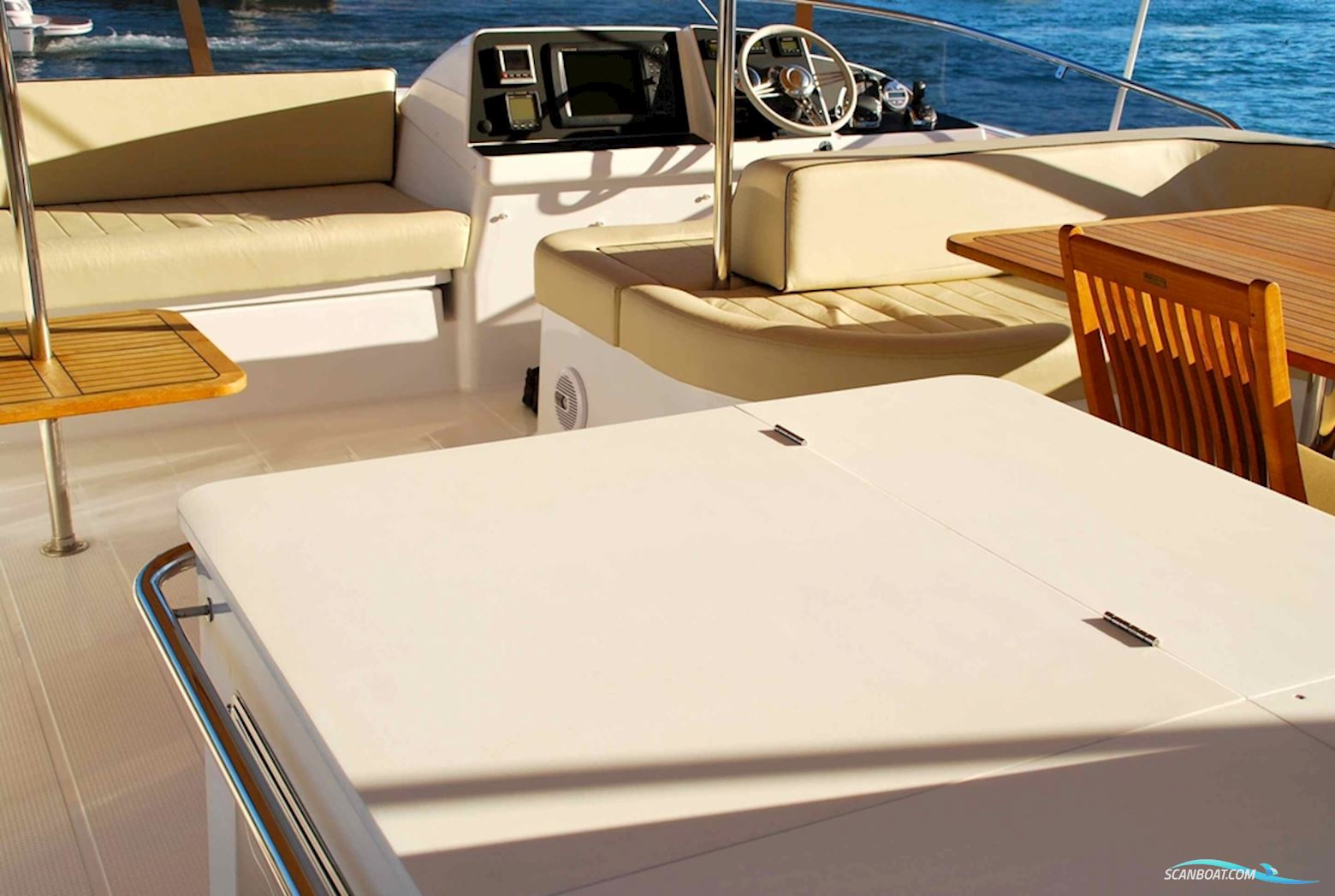 Fountaine Pajot Queensland 55