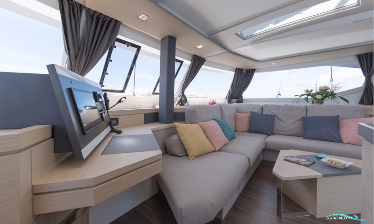 Fountaine Pajot Saona 47