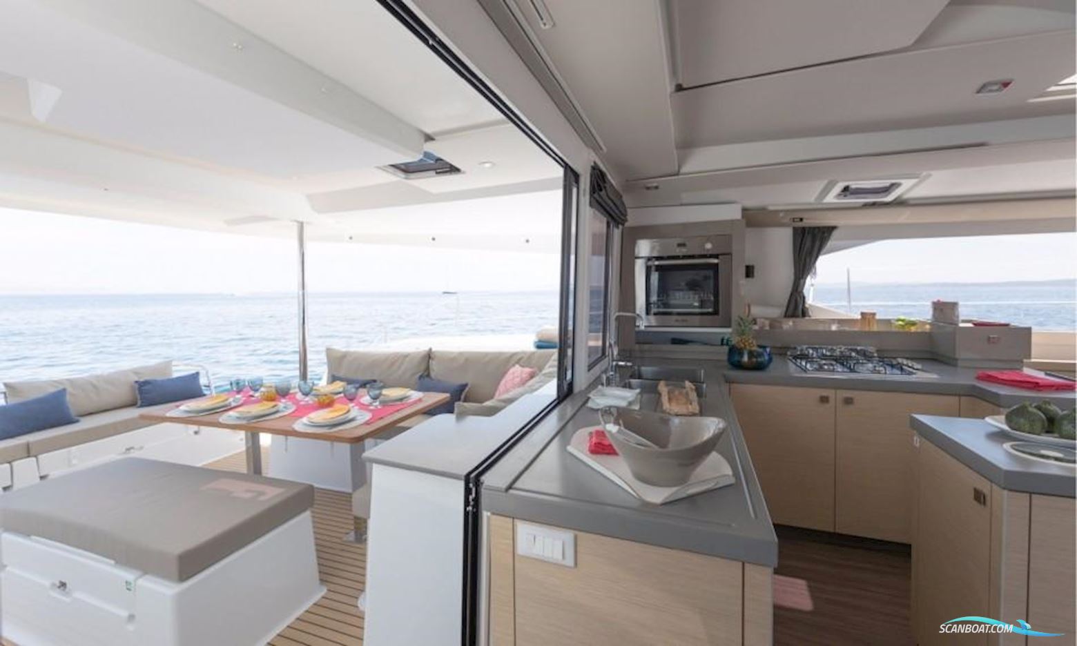 Fountaine Pajot Saona 47