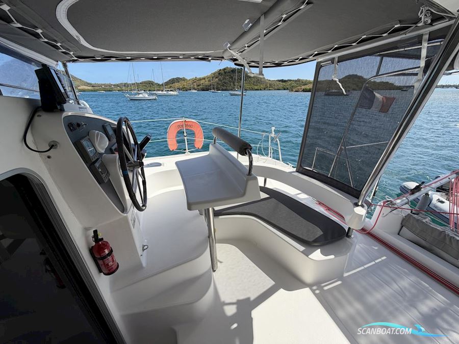 Fountaine Pakot Lavezii 40