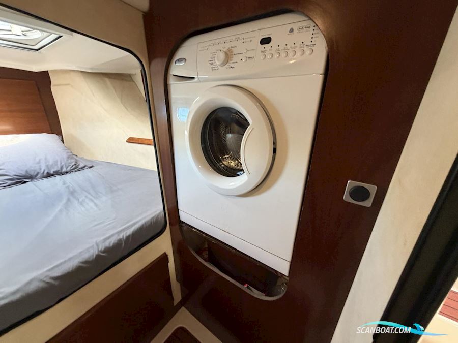 Fountaine Pakot Lavezii 40