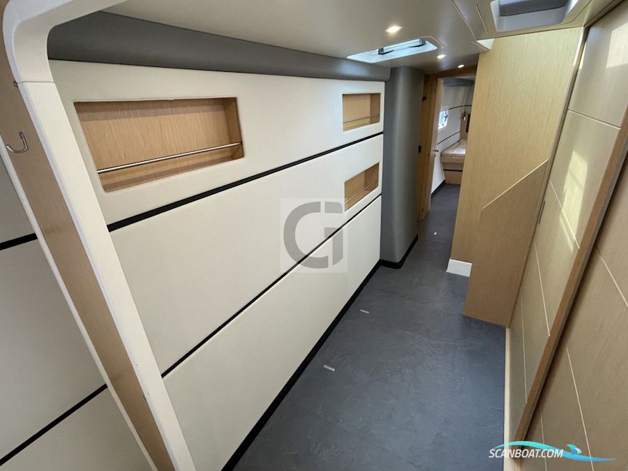 Ice Yachts ICE CAT 61