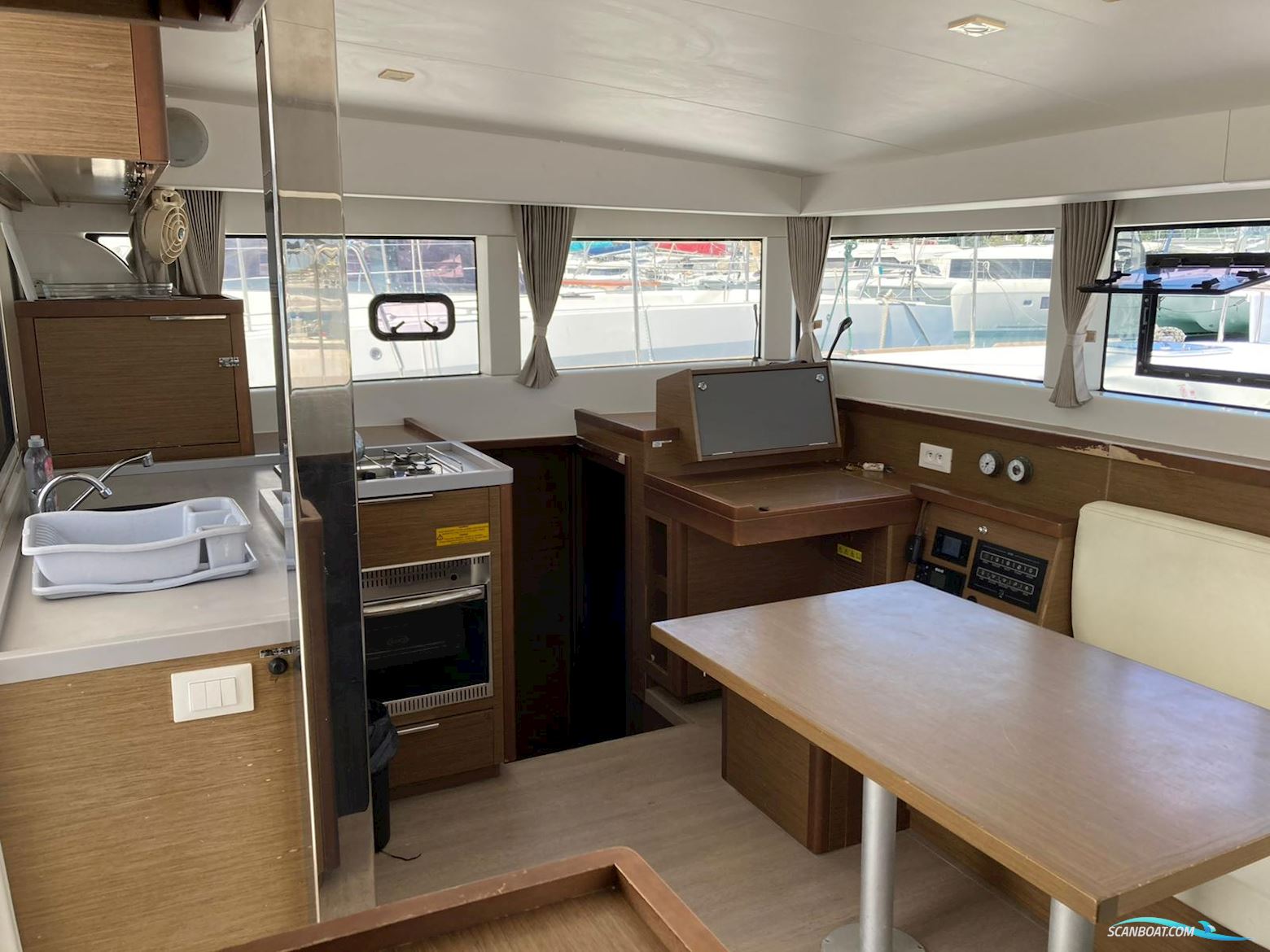 LAGOON  40
