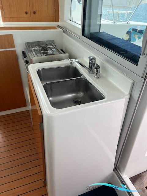 Lagoon 380 Owners Version