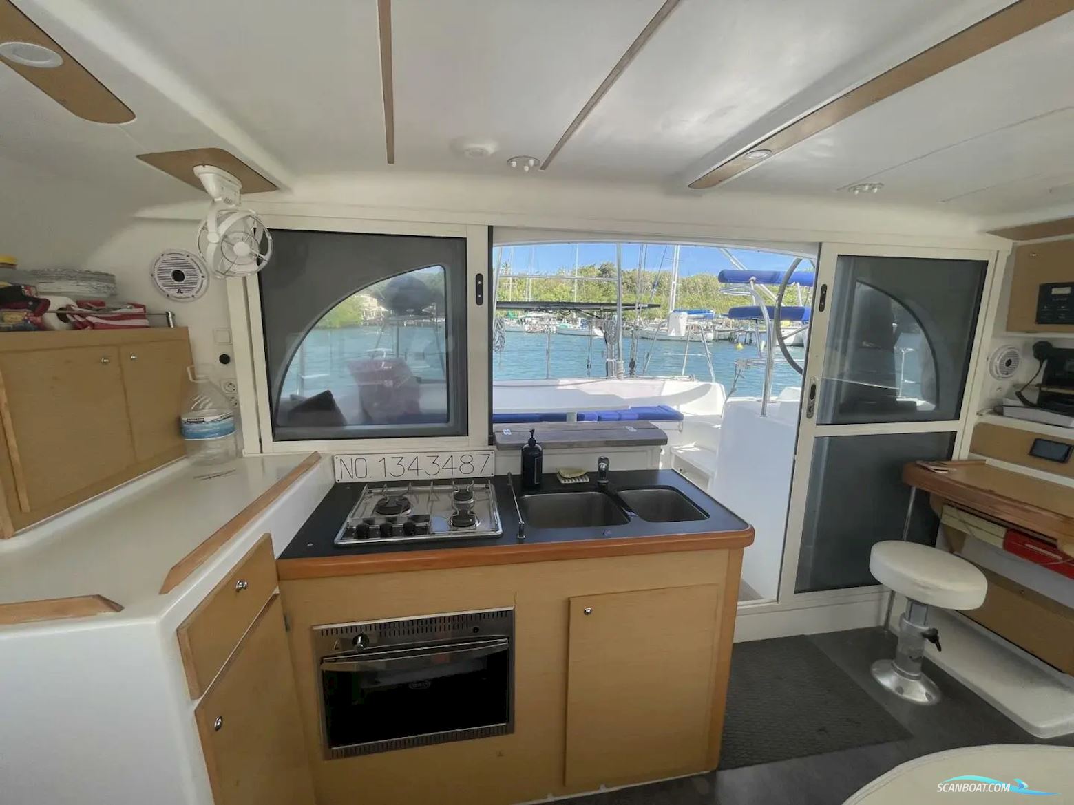 Lagoon 380