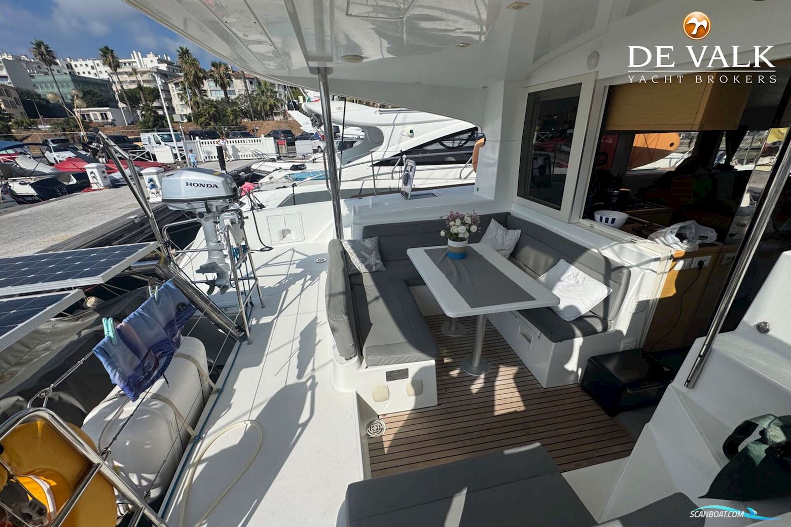 Lagoon 39