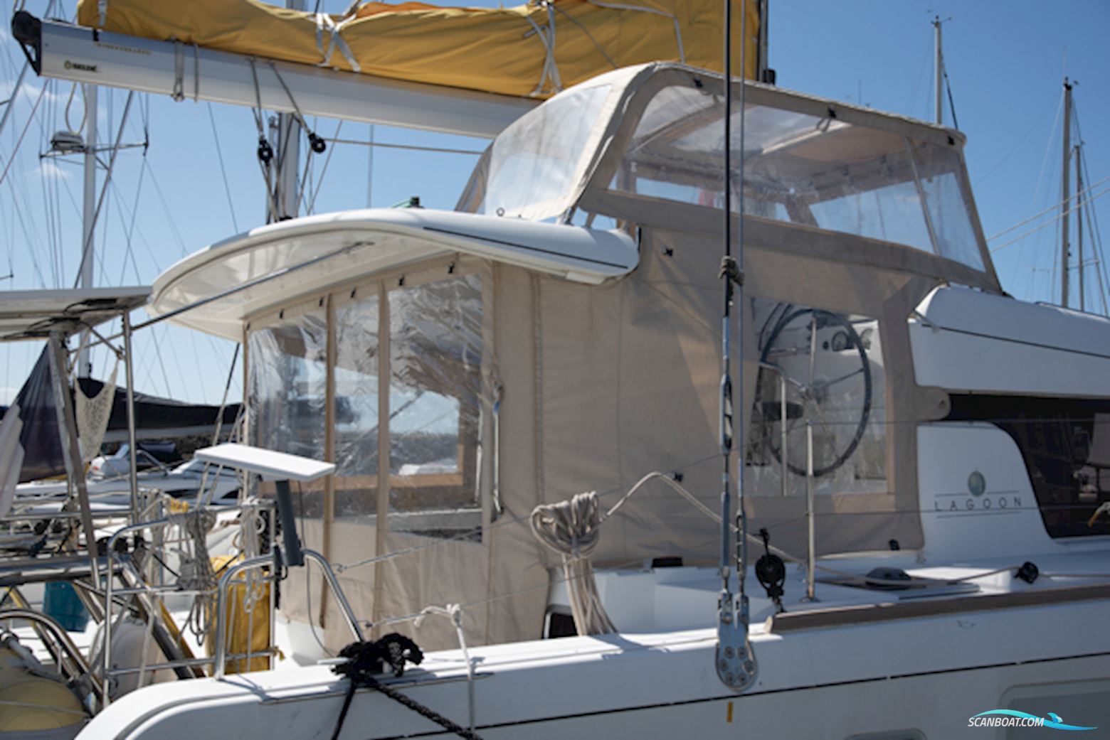Lagoon 39