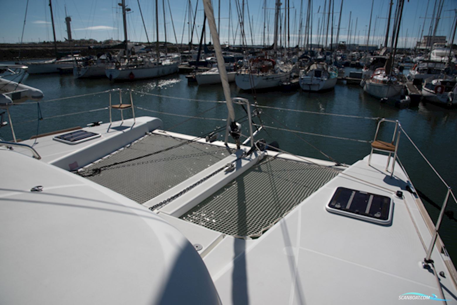 Lagoon 39