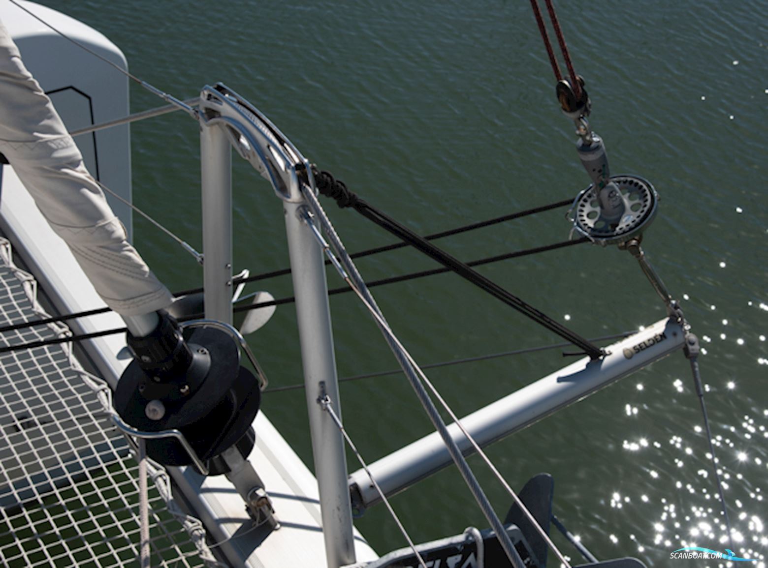 Lagoon 39
