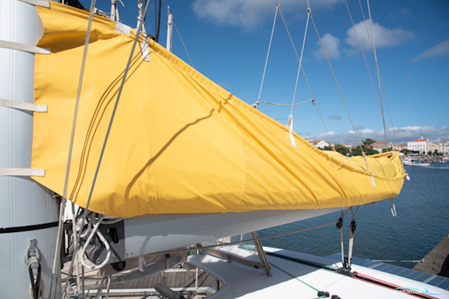 Lagoon 39