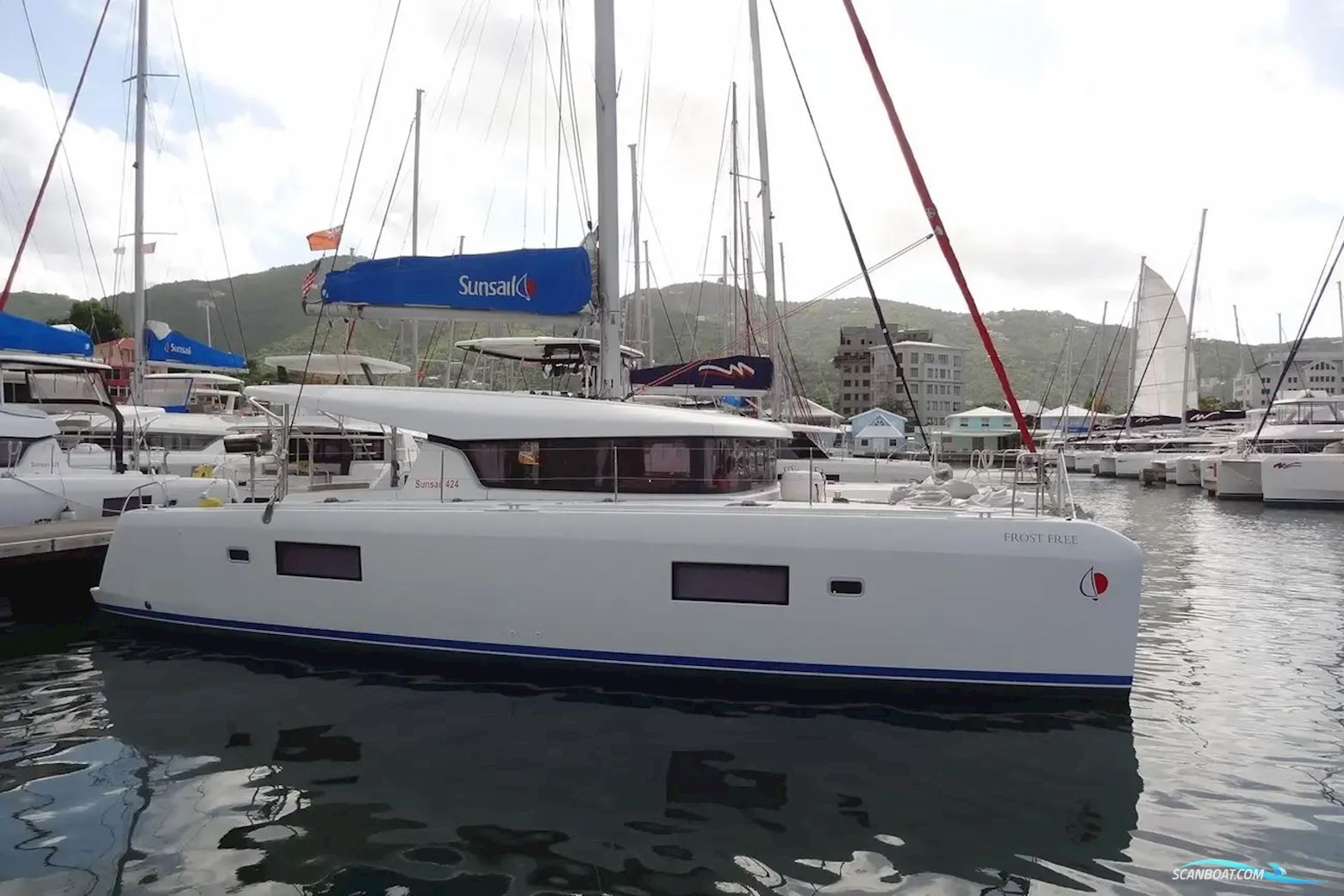 Lagoon 42