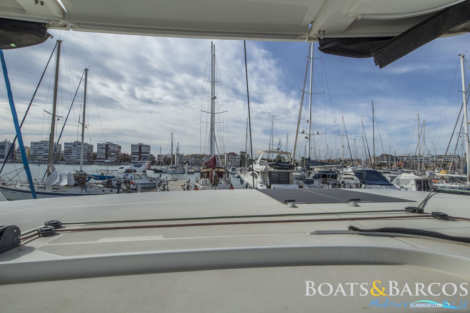 Lagoon 42