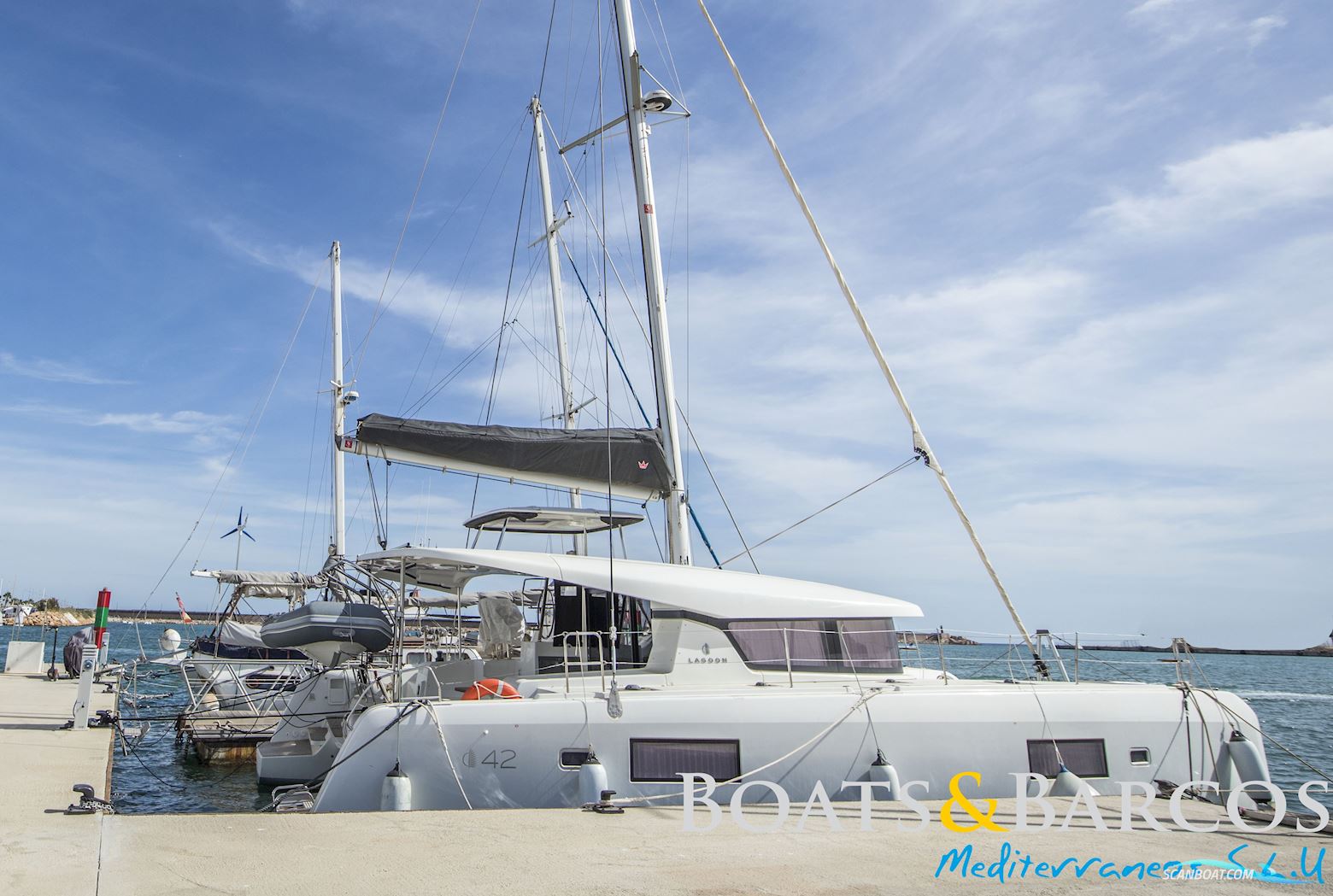 Lagoon 42