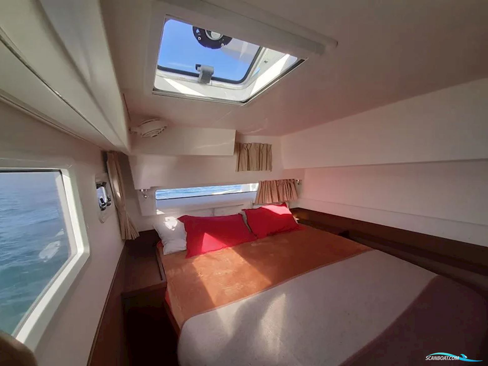 Lagoon 42