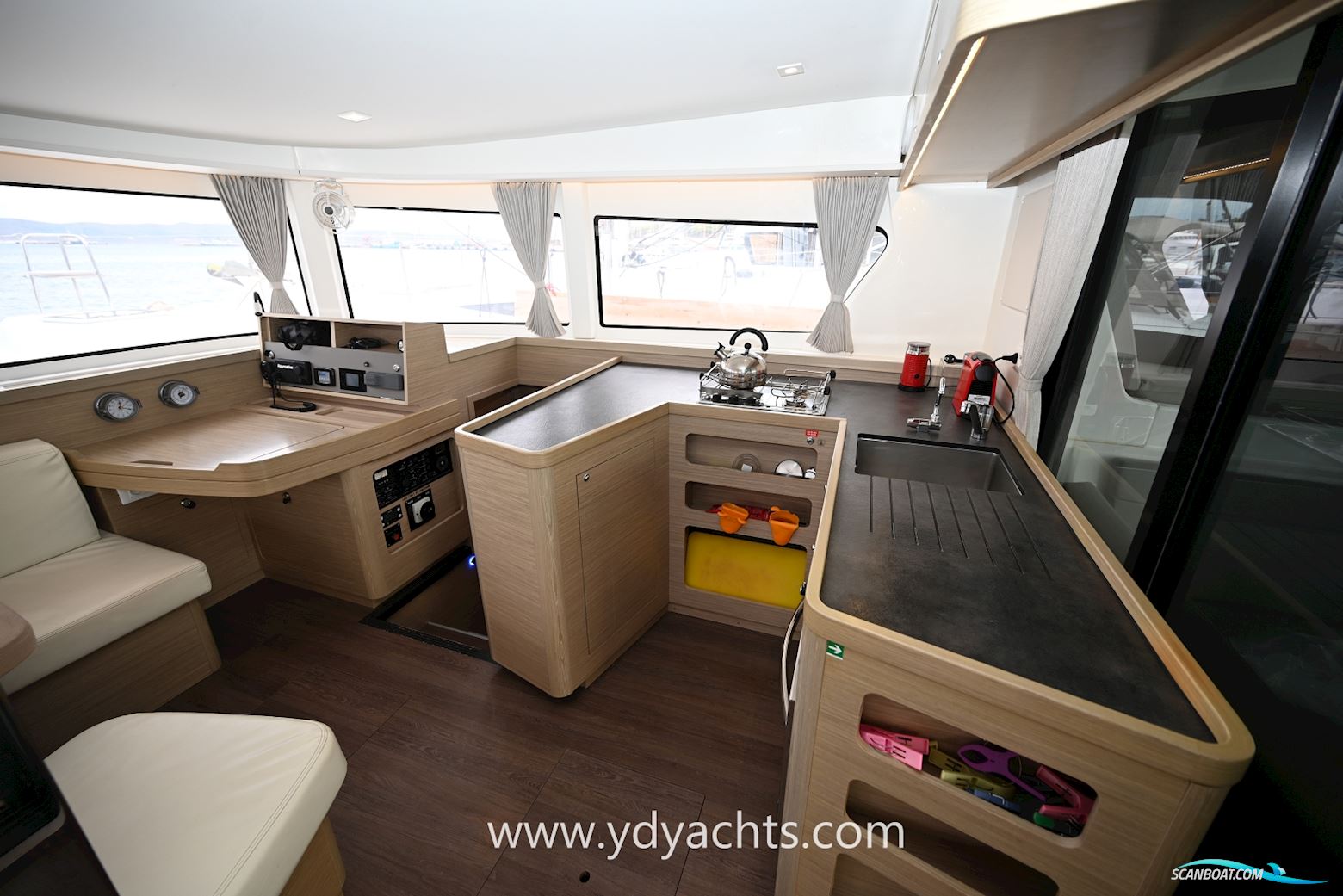 Lagoon 42