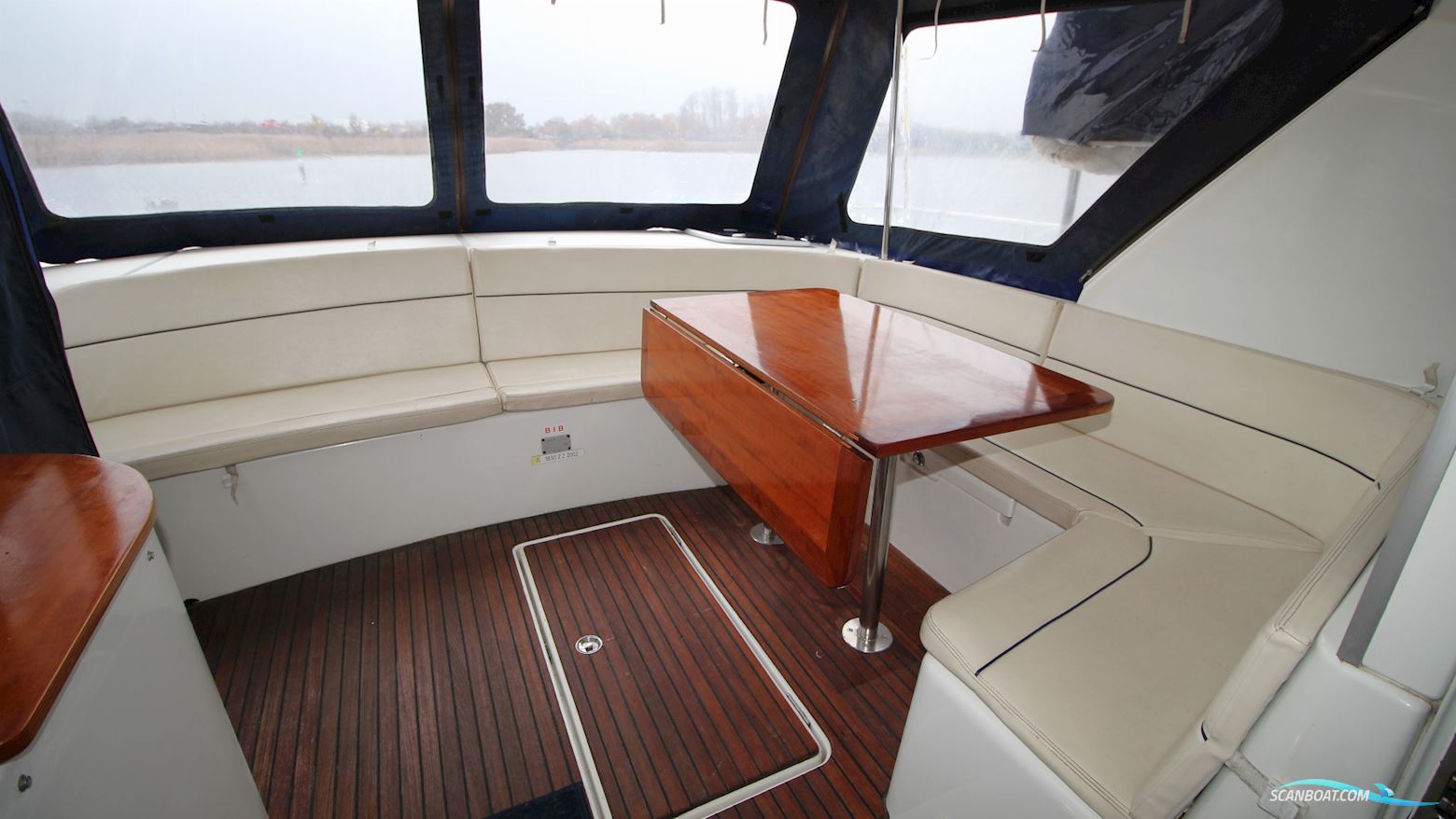 Lagoon 43 Power 3 Cabins