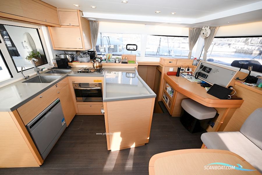 Lagoon 450 F