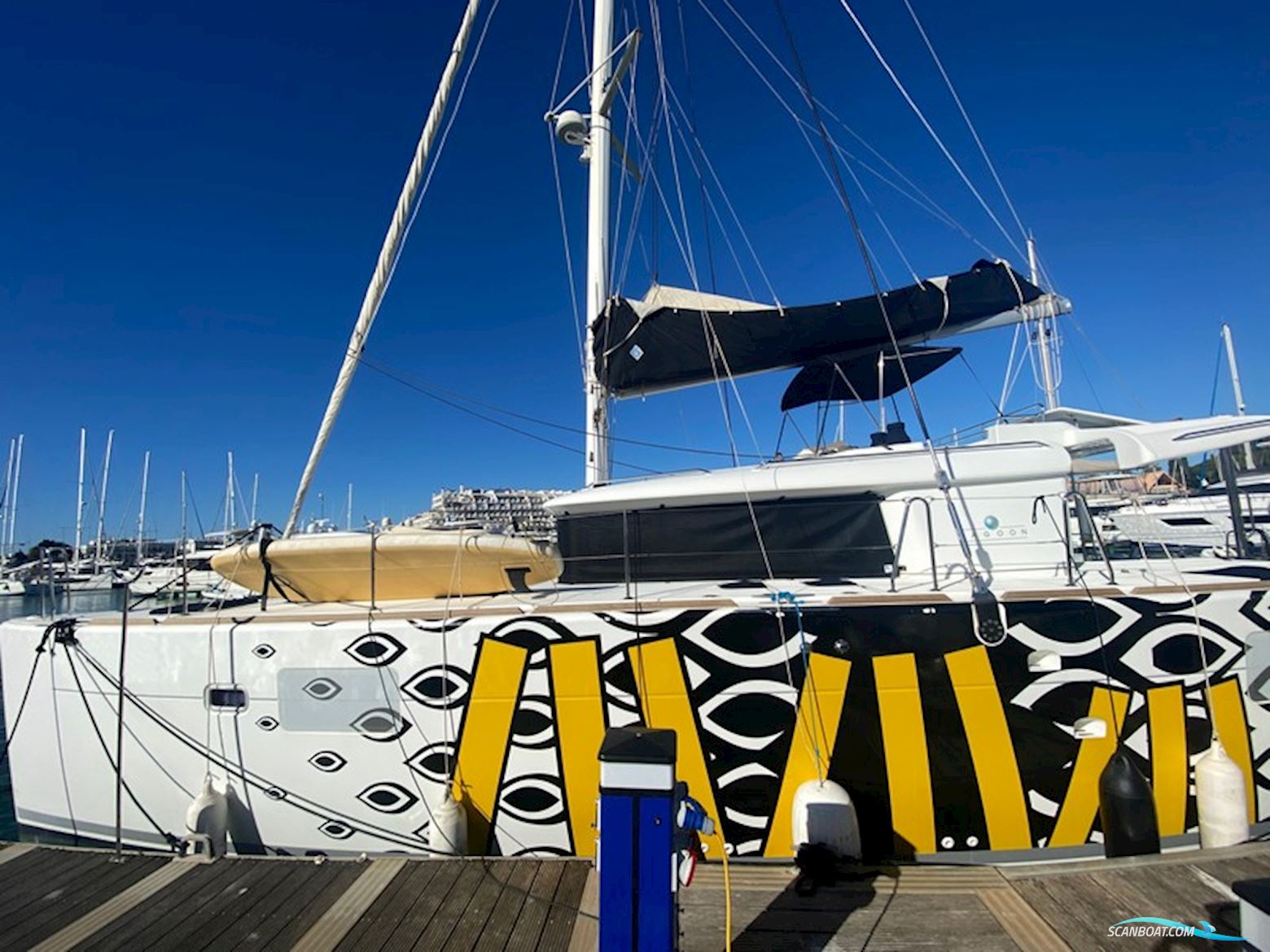 Lagoon 450 F Multi hull boat 2015, with Yanmar 4JH54 engine, Portugal