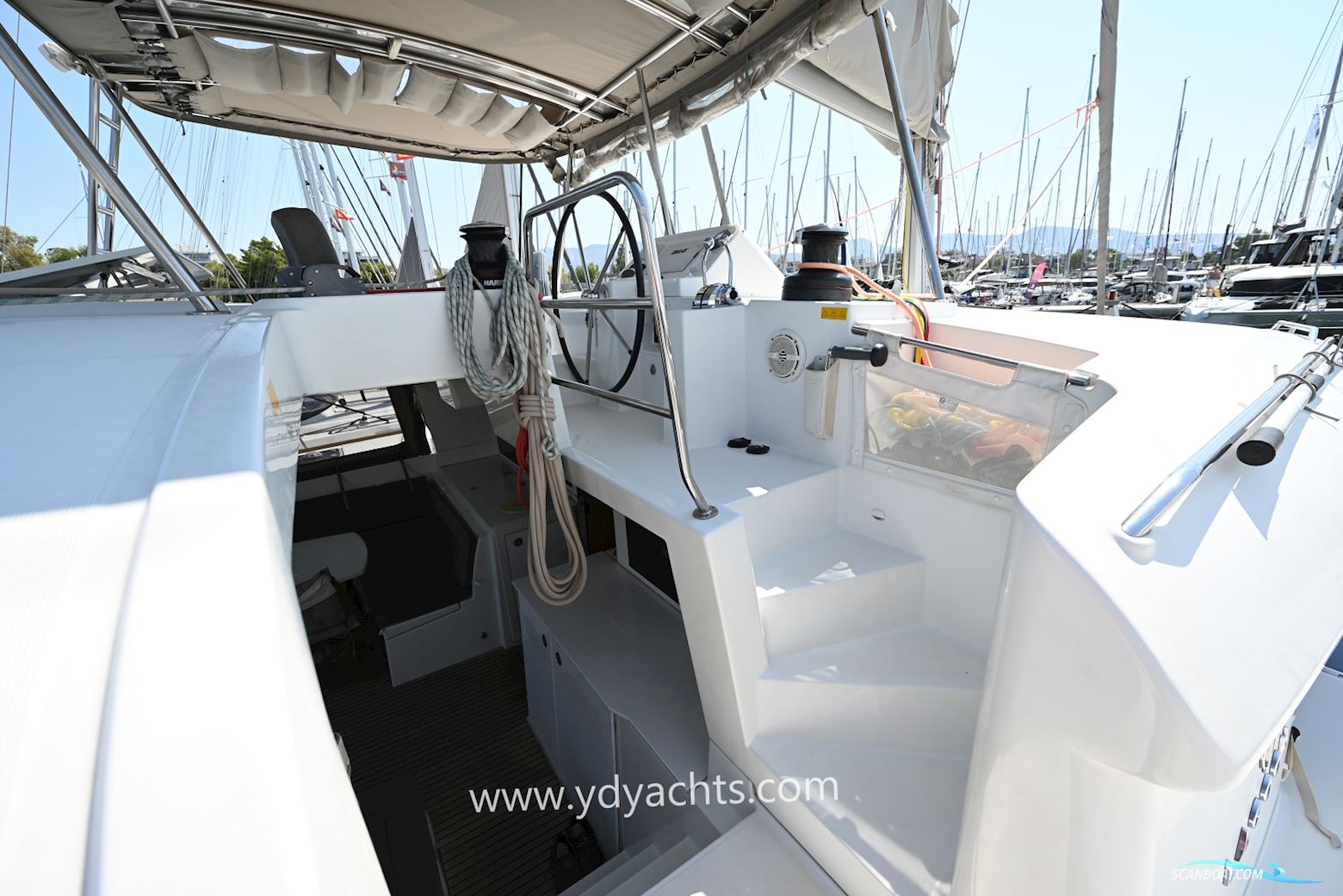 Lagoon 450 F