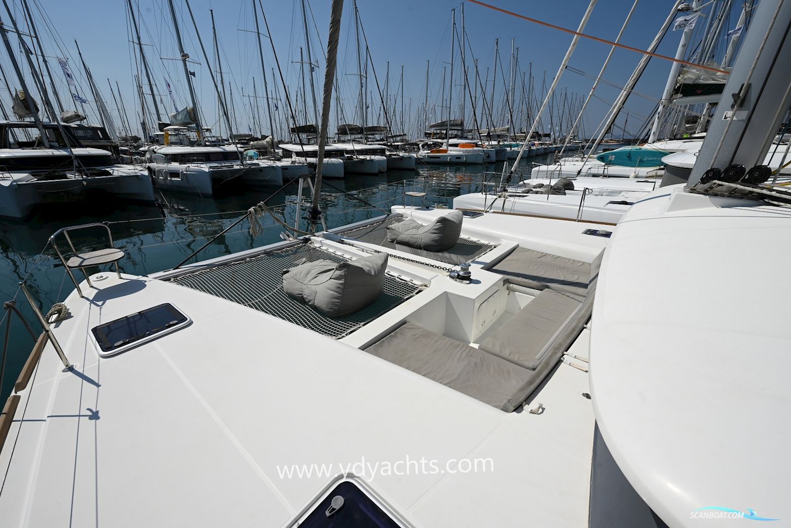 Lagoon 450 F