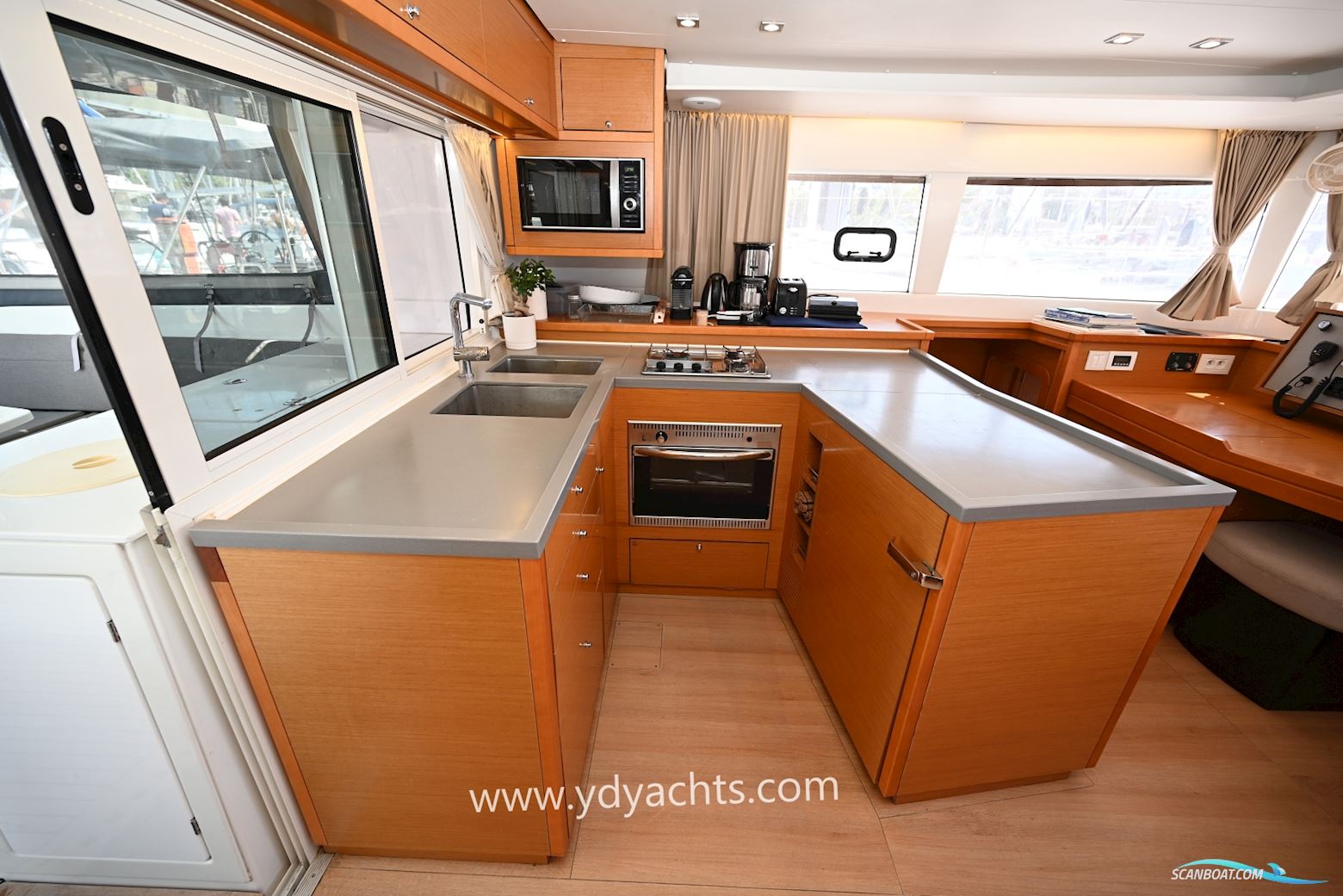 Lagoon 450 F