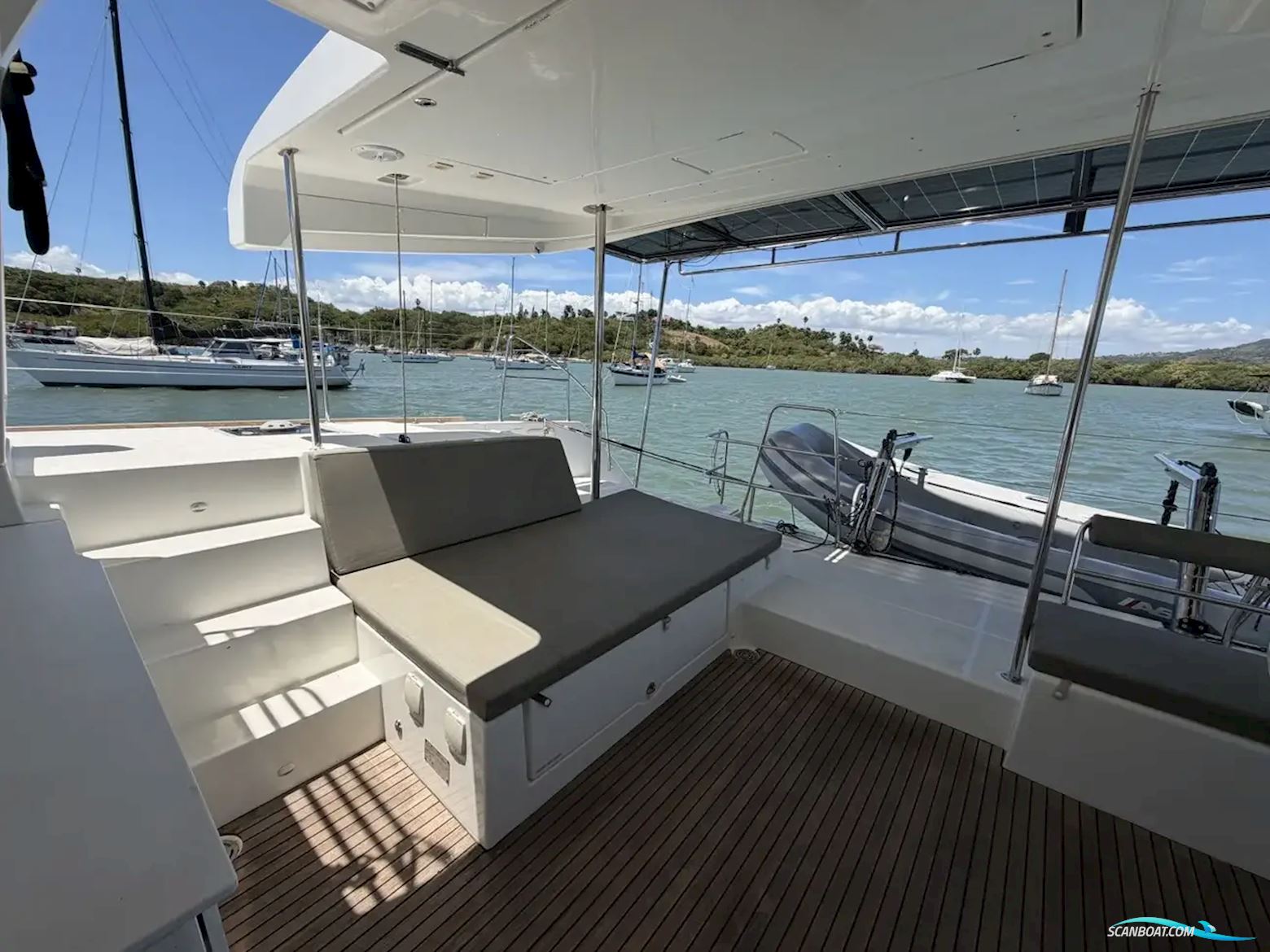 Lagoon 450 F