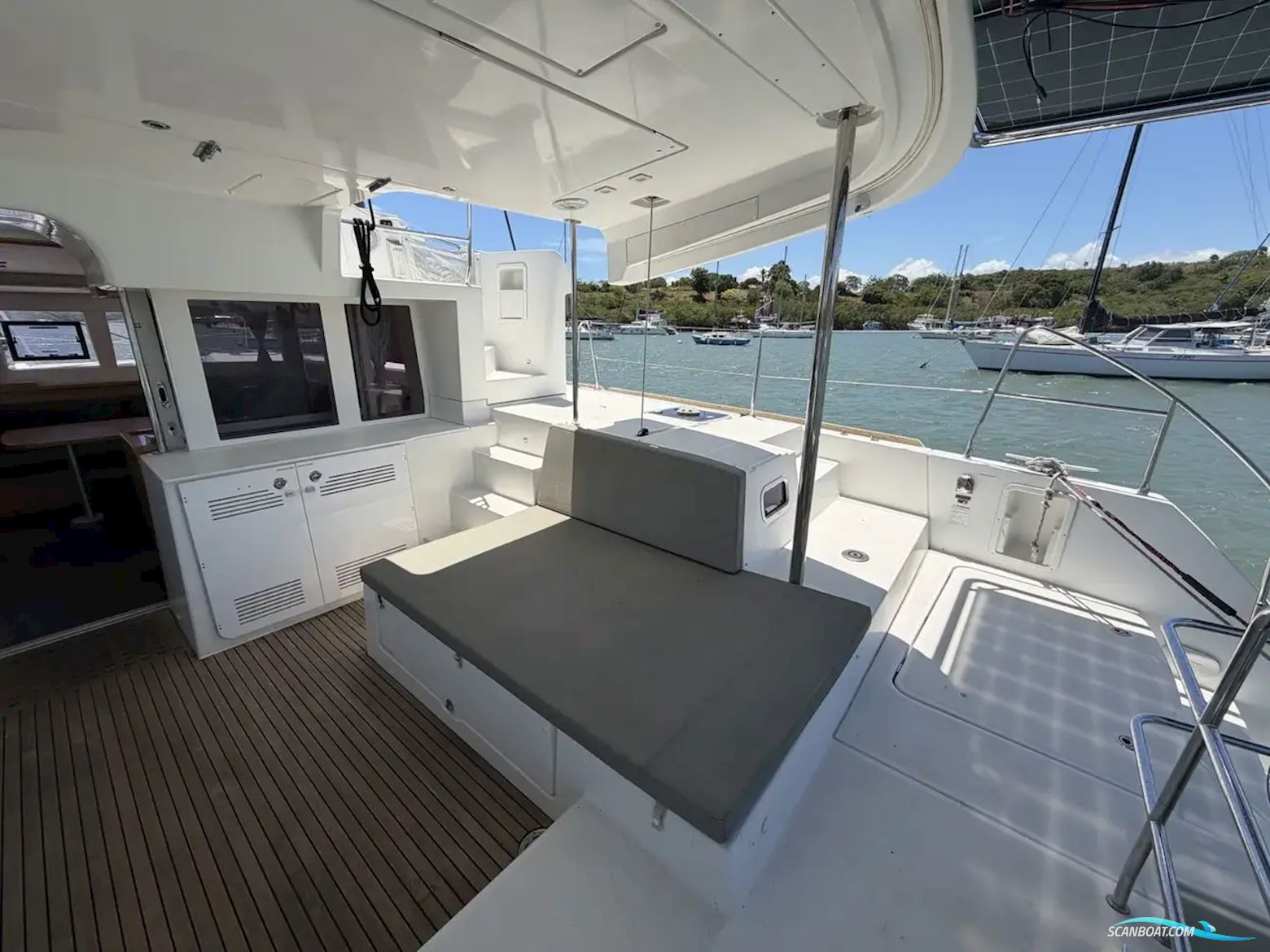 Lagoon 450 F